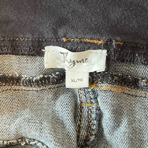 Thyme and maternity tall jeans XL - Picture 3 of 3